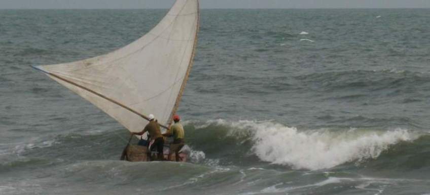 Picture series of two men leaving the beach on a paquete.